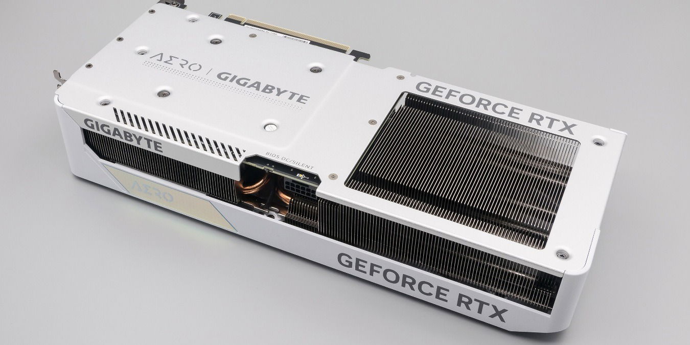 Gigabyte Aero white graphics card