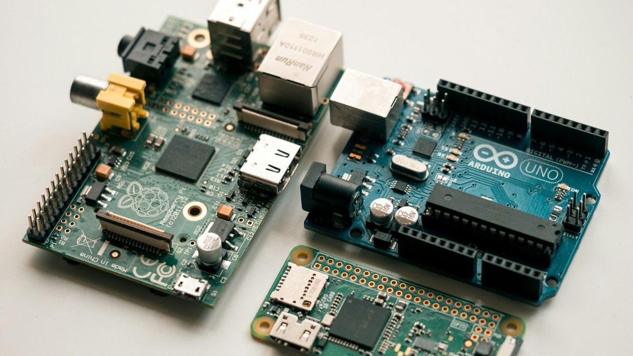 Raspberry Pi and Arduino side by side